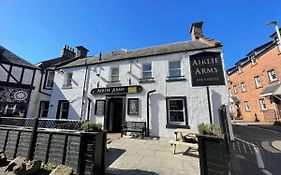 Airlie Arms Hotel